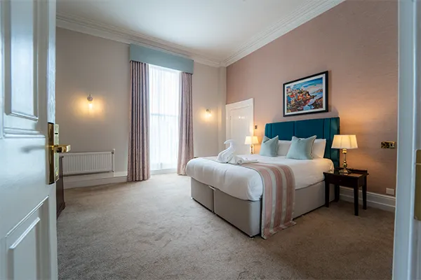 Autumn Escape – Bed, Breakfast and an Afternoon Tea